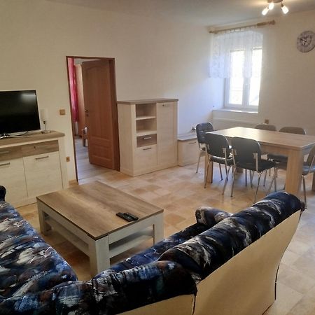 Apartmany Pod Baruncinou Skolou Ceska Skalice Ngoại thất bức ảnh