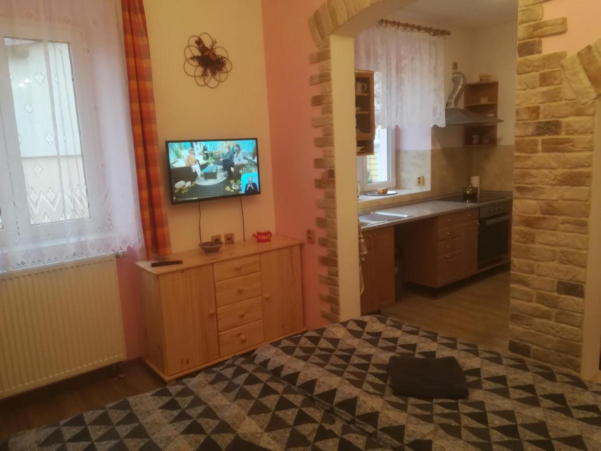 Apartmany Pod Baruncinou Skolou Ceska Skalice Ngoại thất bức ảnh