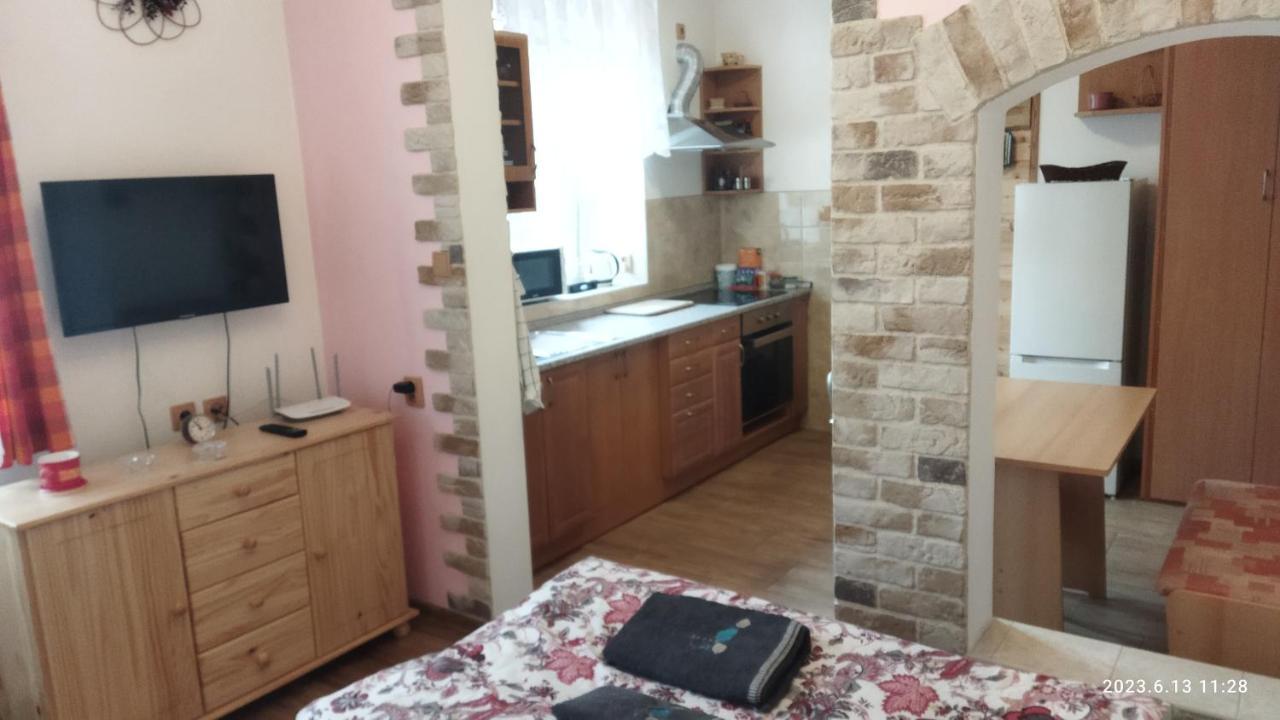 Apartmany Pod Baruncinou Skolou Ceska Skalice Ngoại thất bức ảnh